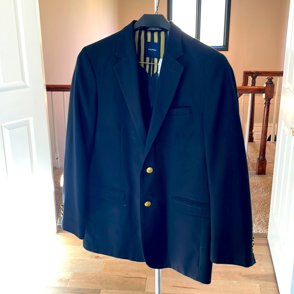 Nautica Navy Blazer Gold buttons Boys size 20 worn 1 time, dry cleaned